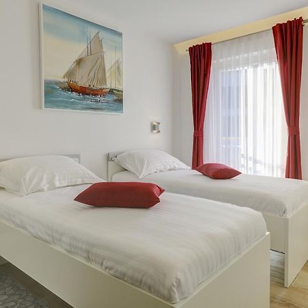 Viras Luxury Holiday Premantura Exterior photo